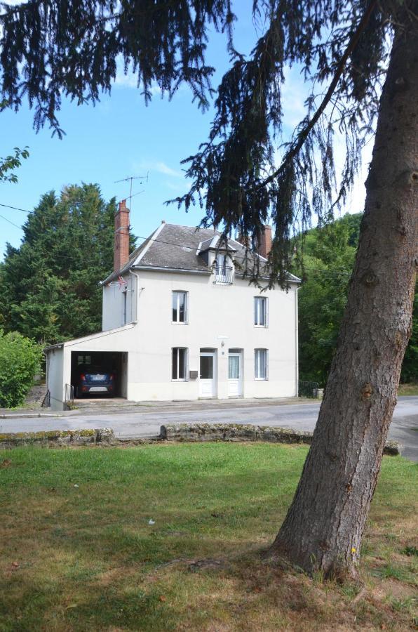Studio "Au Bord De L'Eau" 2 Chambon-sur-Voueize Exterior foto